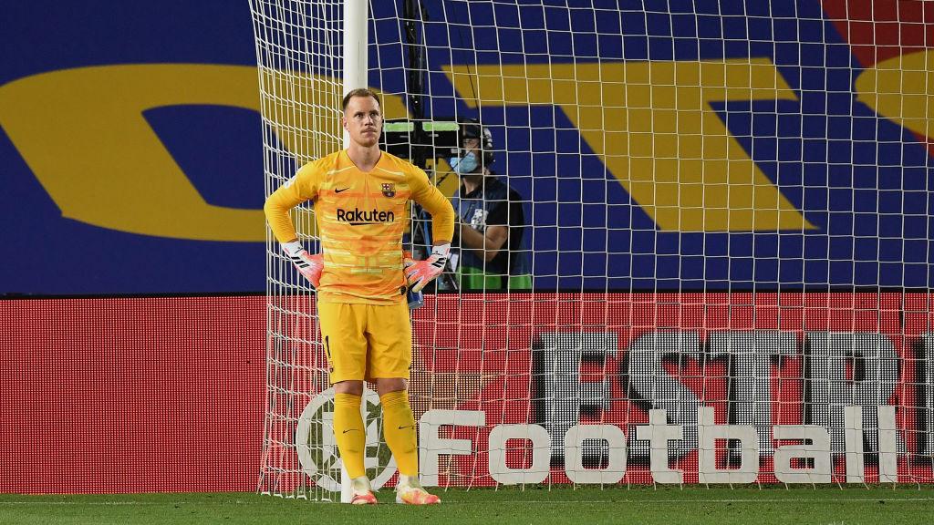 melihat tiga calon klub baru Marc-Andre jika angkat kaki dari klub Liga Spanyol, Barcelona. Foto: David Ramos/Getty Images.