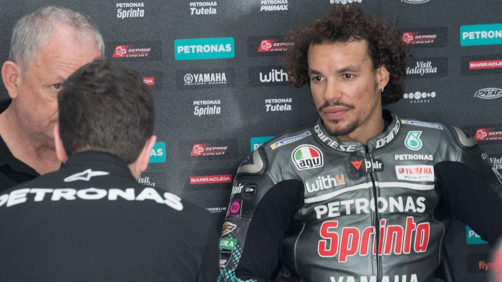 Pembalap Monster Energy Yamaha, Franco Morbidelli, tertangkap 'membajak' motor polis demi mengejar pesawat seusai balapan di MotoGP Mandalika.
