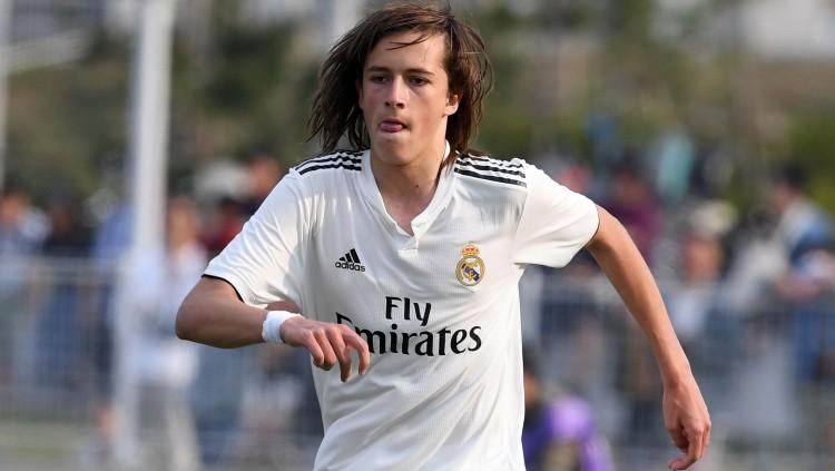 Klub Liga Inggris (Premier League), Manchester United, disebut telah menyetujui proposal peminjaman bek muda berbakat, Alvaro Fernandez, ke klub kasta kedua Preston North End.