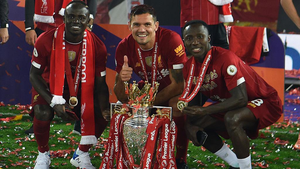 Sadio Mane, Dejan Lovren, dan Naby Keita rayakan gelar juara Liga Primer Inggris Liverpool