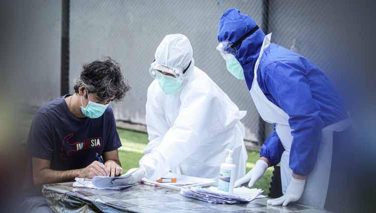 Swab Test Bali United di Mes Kuta, Senin (27/07/20).