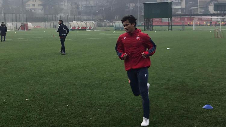 Stefan Antonic saat berlatih bersama klub raksasa Serbia, Red Star Belgrade.