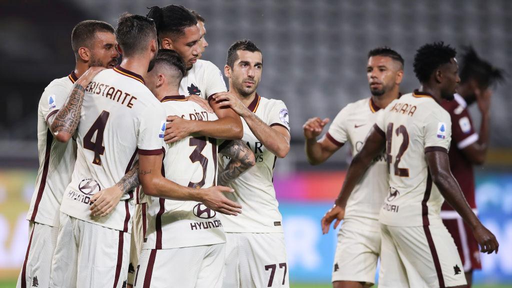 Selebrasi pemain AS Roma usai Chris Smalling mencetak gol ke gawang Torino