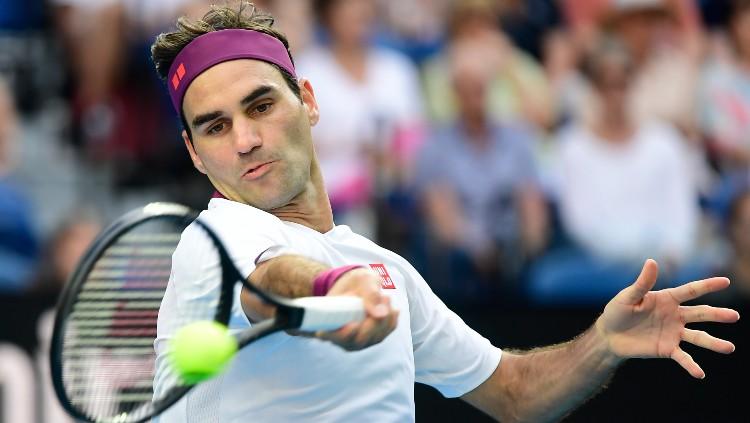 Roger Federer di laga tenis Australia Terbuka 2020.