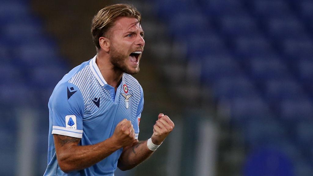 Lazio sangat menderita, selain kalah telak 0-4 pada pertandingan kontra AC Milan dalam perempat final Coppa Italia, Ciro Immobile mengalami cedera.