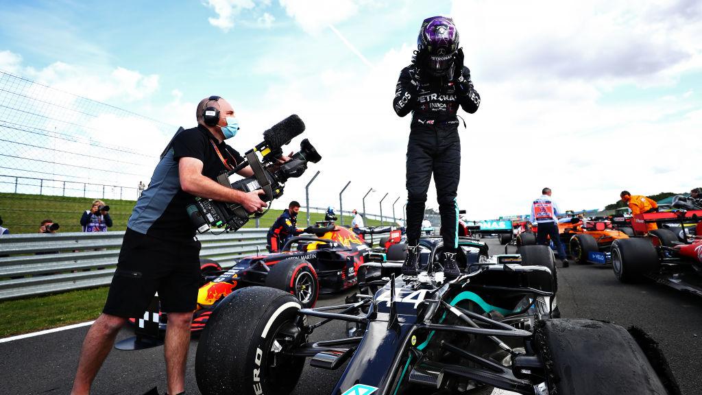 GP Inggris yang berlangsung di Sirkuit Silverstone pada hari Minggu (2/8/2020) kemarin menjadi bukti jika Mercedes tidaklah sempurna. - INDOSPORT