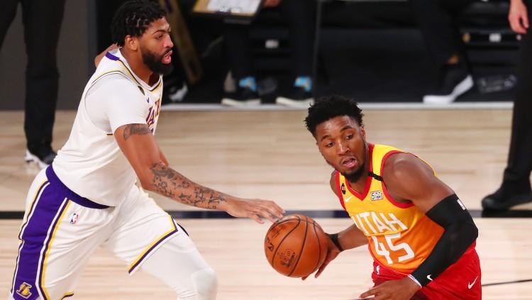 Bintang Utah Jazz, Donovan Mitchell memecahkan rekor milik Stephen Curry dalam urusan tembakan tiga angka di seri playoff NBA. - INDOSPORT