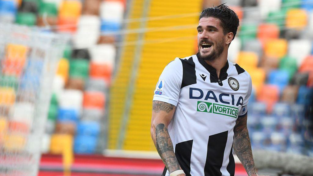 Demi memboyong Rodrigo de Paul yang juga diminati Inter Milan dan Juventus, AC Milan siap melepas 3 pemain sekaligus ke Udinese, salah satunya Matteo Gabbia. - INDOSPORT