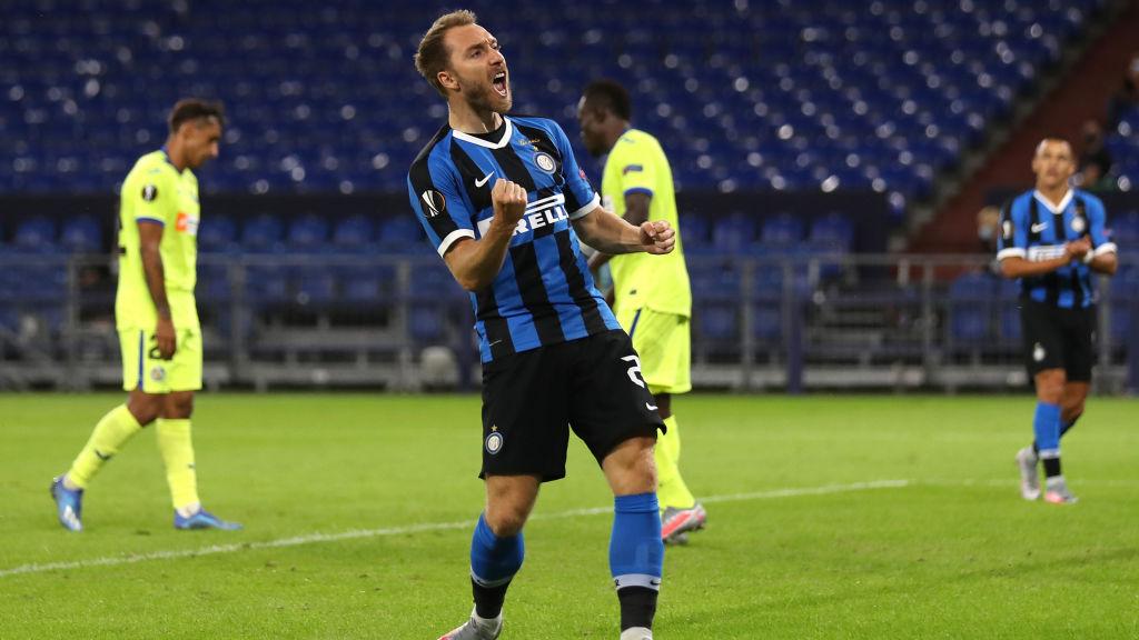 Pemain veteran Manchester United, Christian Eriksen, membuat koleganya 'sakit hati' jelang Liga Champions (Champions League) antara AC Milan vs Inter Milan. Foto: Lars Baron/Getty Images.
