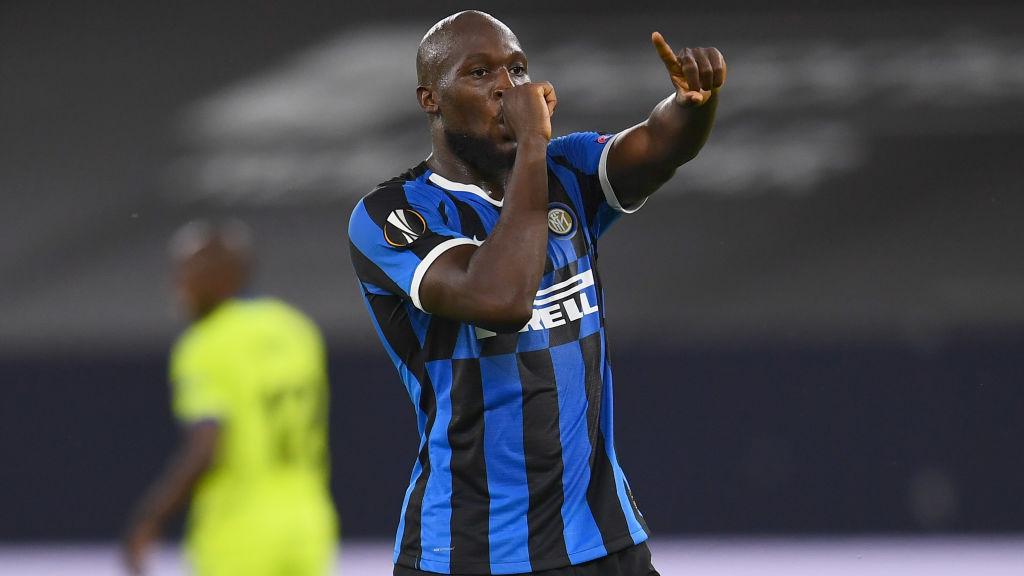 Romelu Lukaku melakukan selebrasi usai mencetak gol di laga Inter Milan vs Getafe