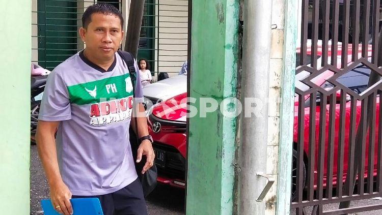 Pelatih Philep Hansen didepak oleh klub Liga 2 PSMS Medan. - INDOSPORT