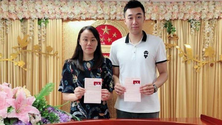 Zhao Yunlei dan Hong Wei resmi menikah pada 2018 lalu.