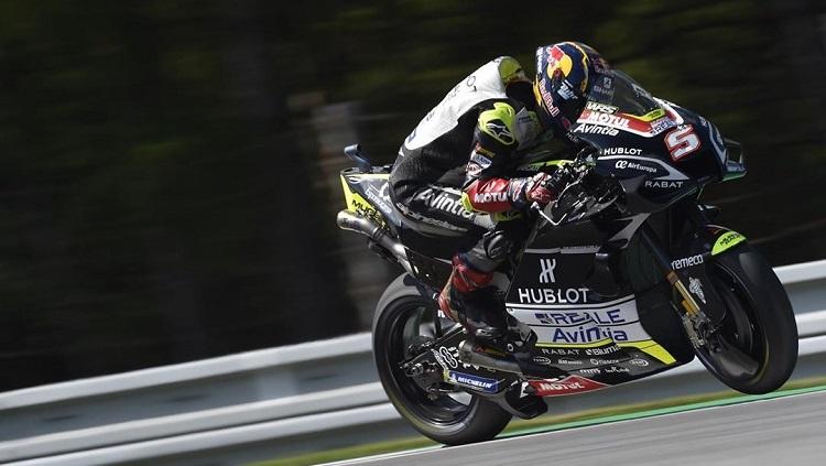 Pembalap dari tim Ducati, Johann Zarco, tampil mengejutkan setelah mampu menjadi yang tercepat alias merebut pole position. - INDOSPORT
