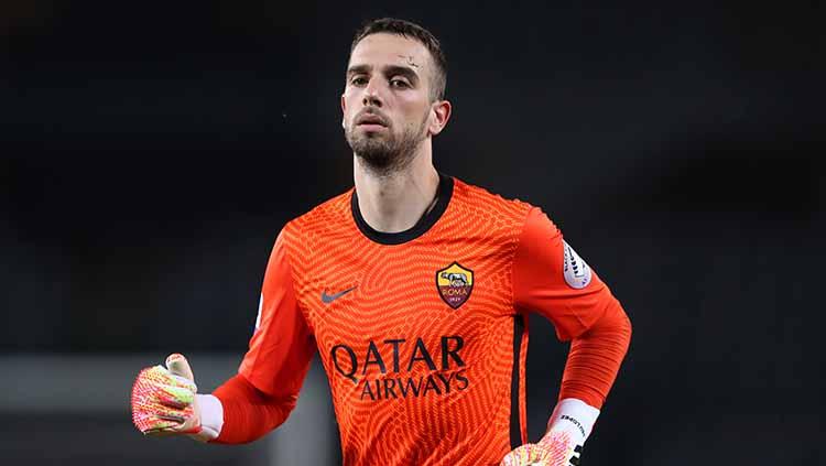 AS Roma resmi melepas Pau Lopez ke klub Ligue 1 Prancis, Marseille, demi memenuhi keinginan Jose Mourinho memboyong kiper baru, Rui Patricio. - INDOSPORT