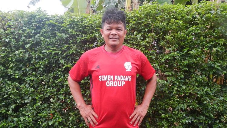 Striker legendaris Liga Indonesia era 1990-an, Buyung Ismu. - INDOSPORT