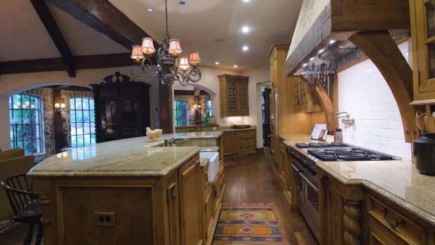 Ruang penyimpanan di dapur yang luas. Copyright: thesun/HARRY NORMAN REALTORS/TNI PRESS