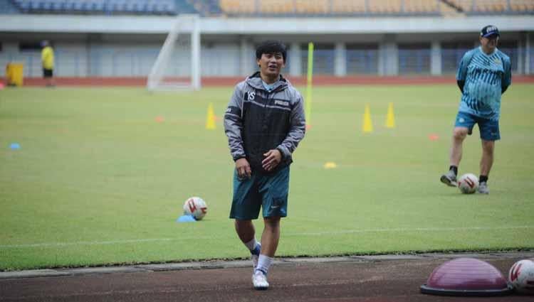 Pelatih fisik Persib Bandung, Yaya Sunarya. - INDOSPORT