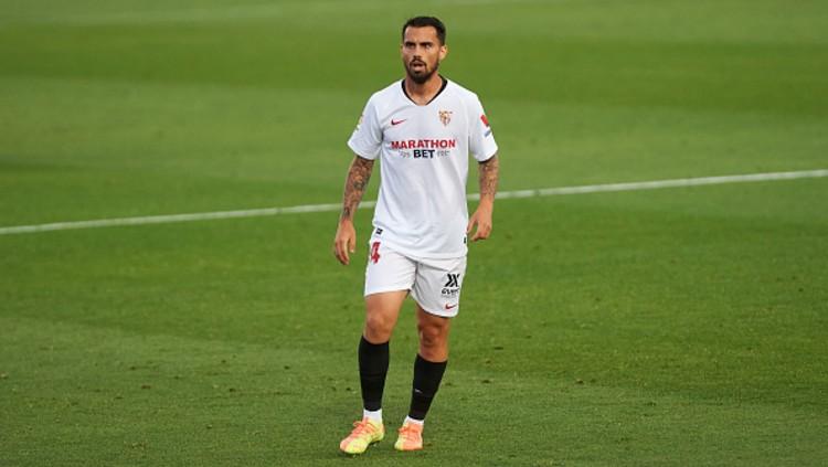 Suso saat membela Valencia di LaLiga.