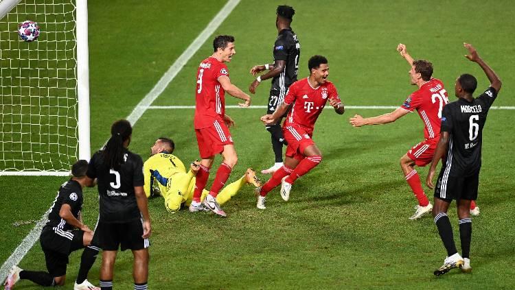 Para pemain Bayern Munchen merayakan gol Serge Gnabry kontra Lyon di semifinal Liga Champions 2019/20, Kamis (20/08/20) dini hari WIB.