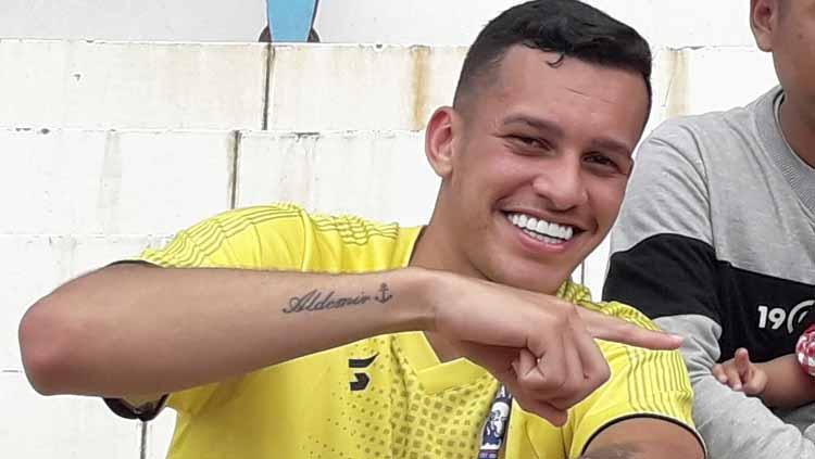 Arema FC secara resmi telah memulangkan Pedro Henrique Bartoli Jardim, striker muda kelahiran Brasil, tepat dua pekan menjelang bergulirnya lanjutan Liga 1 2020 - INDOSPORT