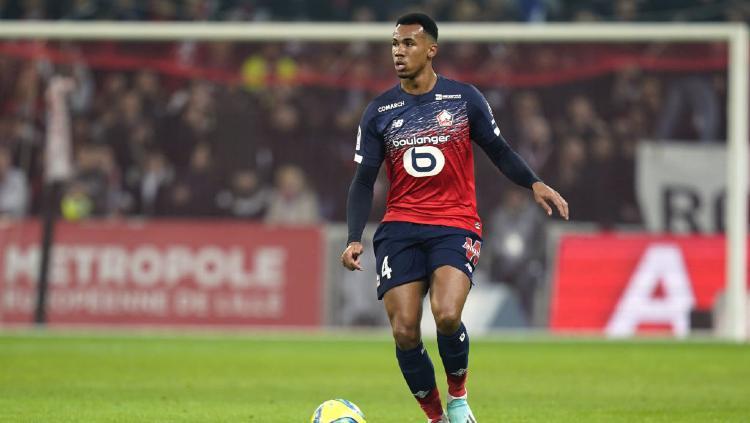 Arsenal resmi mendatangkan bek Lille, Gabriel Magalhaes.