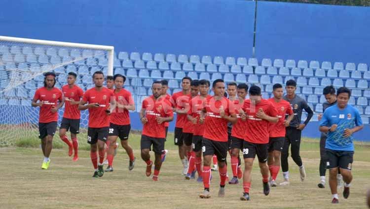 Suasana latihan perdana Sriwijaya FC menjelang lanjutan Liga 2 2020. Tak ada Beto Goncalves.
