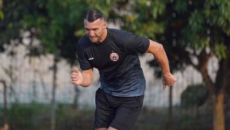 Striker Persija, Marko Simic kembali berlatih dengan tim di Lapangan Halim, Jakarta, Senin (07/09/20).