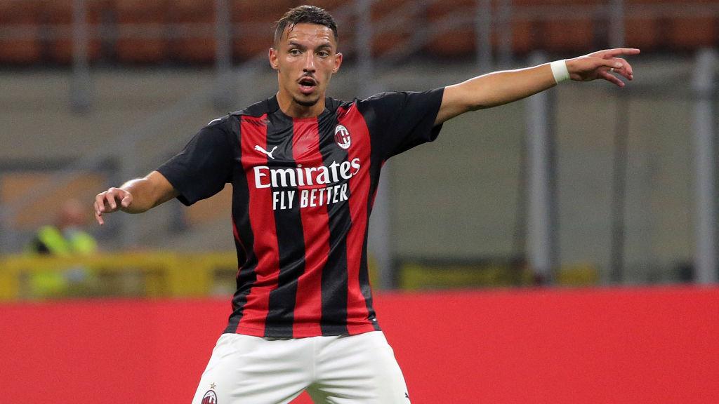 Ismael Bennacer, gelandang AC Milan yang diincar Paris Saint-Germain