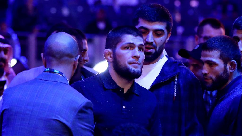 Khabib Nurmagomedov memberi pujian untuk Islam Makhachev. Foto: Richard Heathcote/Getty Images.
