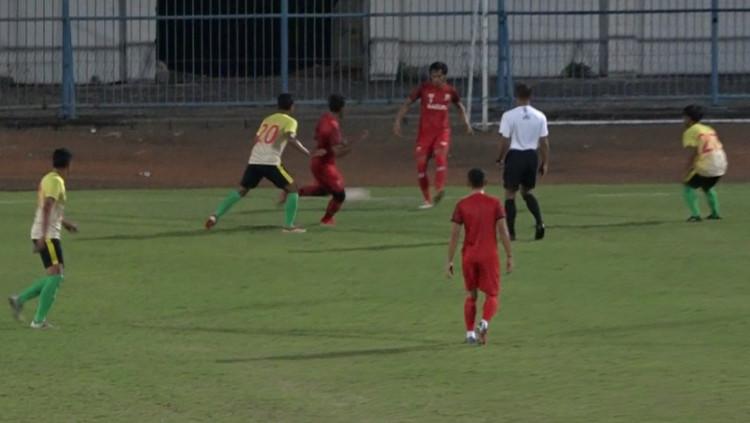 Pertandingan Madura United saat dikalahkan tim Liga 2 PSHW dengan skor 1-3.