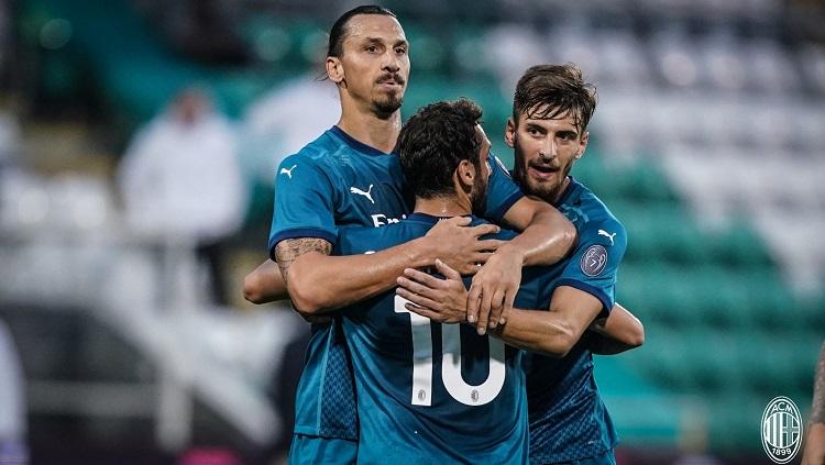 Selebrasi pemain AC Milan usai mencetak gol dalam pertandingan Liga Europa kontra Shamrock Rovers, Kamis (17/9/20).