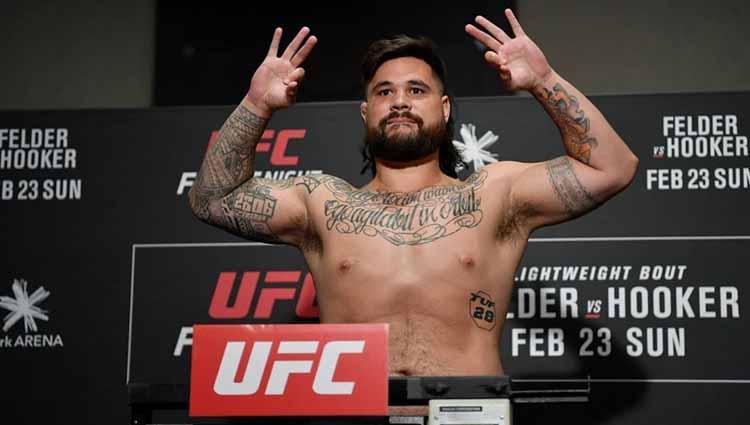 Petarung Ultimate Fighting Championship (UFC), Ben Sosoli, terancam dipenjara setelah kedapatan nyaris menghancurkan rahang seorang pria di sebuah bar. - INDOSPORT