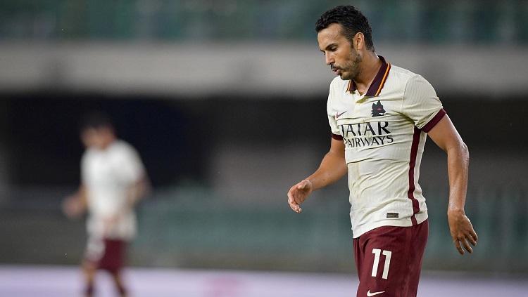 Ekspresi Pedro Rodriguez usai AS Roma diimbangi Verona dalam pertandingan Serie A Italia, Sabtu (19/9/20). - INDOSPORT