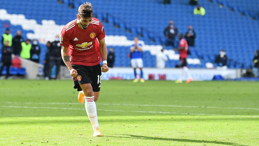 Bintang Manchester United, Bruno Fernandes, berselebrasi usai mencetak gol ke gawang Brighton - INDOSPORT