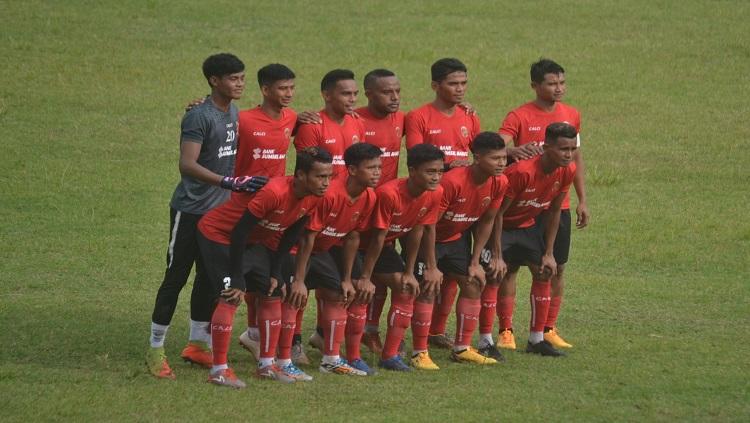 Kompetisi Liga 2 yang tak kunjung jelas kapan bakal bergulir, membuat pelatih Sriwijaya FC Budiardjo Thalib harus memberikan sentuhan berbeda di sesi latihan. - INDOSPORT