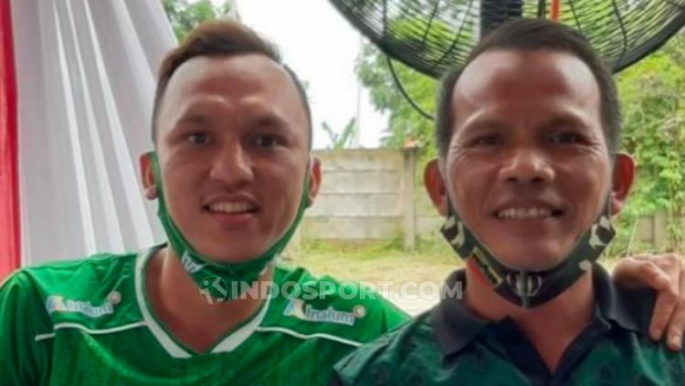 Ansyari Lubis akhirnya kembali lagi ke PSMS Medan sebagai staf pelatih. Gabungnya kembali Ansyari mendapat sambutan dari pemain andalan PSMS, Racmad Hidayat.