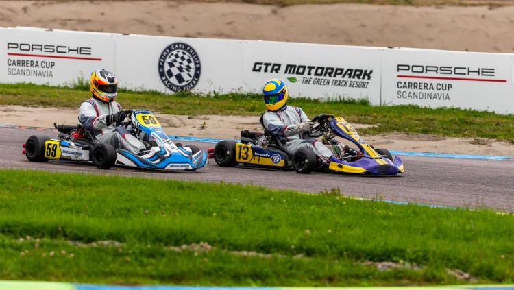 Ilustrasi balapan gokart.