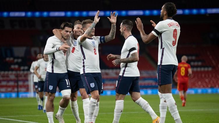 Dominic Calvert-Lewin sukses mencetak gol di laga debutnya bersama Timnas Inggris. Ia mengikuti jejak para striker tajam sekaligus kapten The Three Lions.