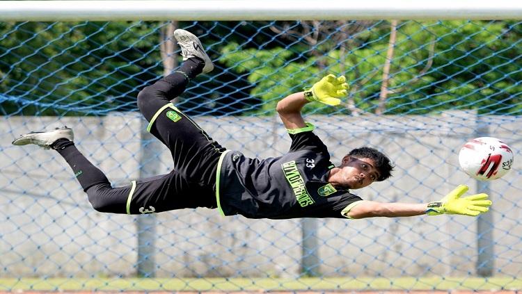 Kiper Persebaya Surabaya, Andhika Ramadhani, dipanggil ke pemusatan latihan Timnas Indonesia U-23.