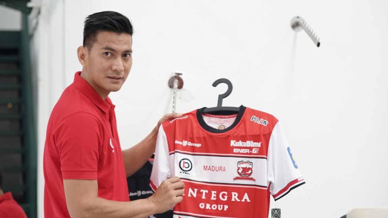 Mantan penjaga gawang Persib Bandung, Eddy Kurnia menjadi dalan di balik hadirnya apparel ini