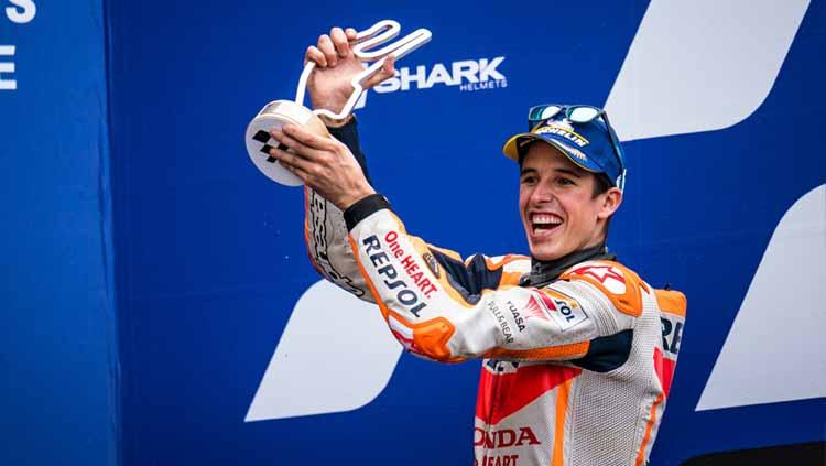 Pengamat kondang MotoGP, Carlo Pernat mengatakan bahwa Alex Marquez nampaknya mampu membuat tim Honda untuk segera berbenah. - INDOSPORT