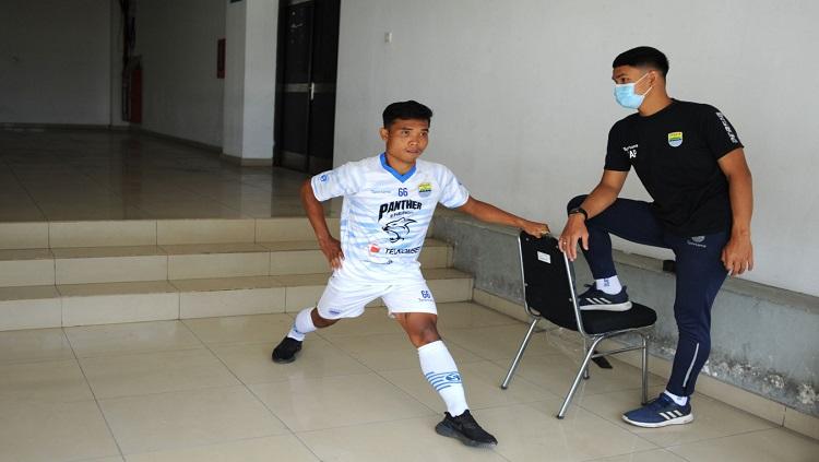 Bek klub Liga 1 Persib Bandung, Mario Jardel, memilih untuk tetap di Mes Persib, Jalan Ahmad Yani, Kota Bandung, saat aktivitas latihan tim diliburkan. - INDOSPORT