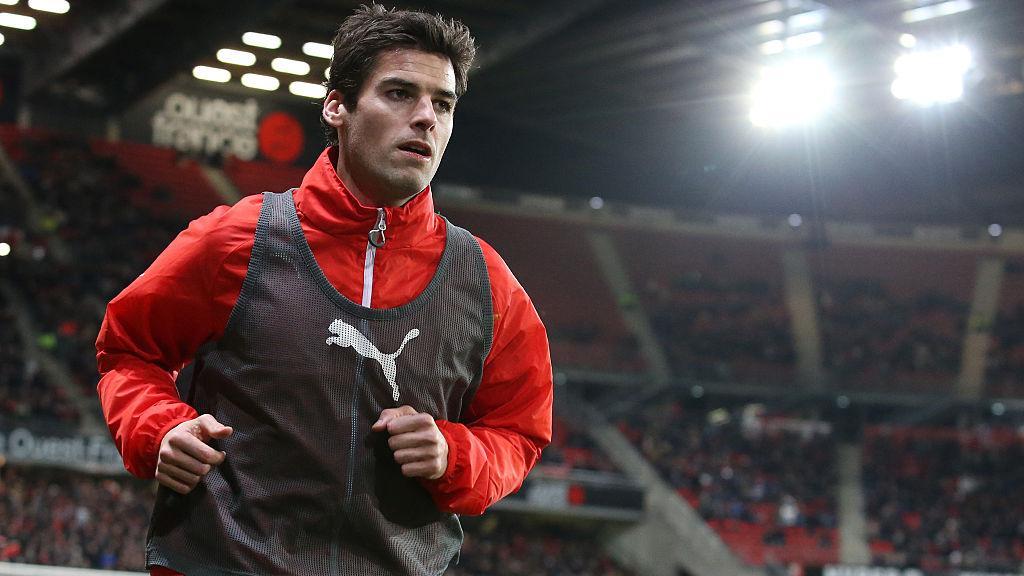 Yoann Gourcuff, mantan pemain AC Milan yang pernah dijuluki the next Zinedine Zidane. Foto: Jean Catuffe/Getty Images.