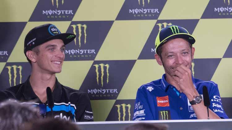 Luca Marini dan Valentino Rossi.