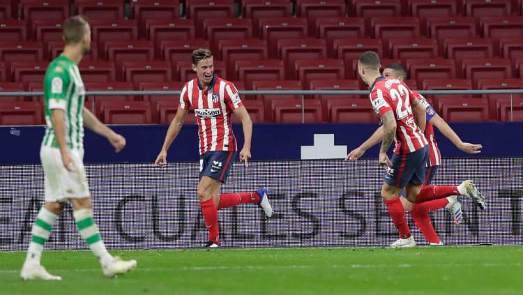 Berikut hasil pertandingan pekan ketujuh LaLiga Spanyol, di mana Atletico Madrid menang 2-0 atas Real Betis lewat gol Marcos Llorente dan Luis Suarez.