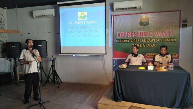 Kegiatan Pelatihan Wasit yang dilakukan oleh Pengprov PBSI Sulsel, Selasa (27/10/20).