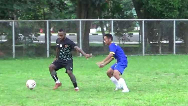 Kompetisi Liga 2 2020 yang diiktui Sriwijaya FC belum ada kejelasan. Seluruh klub bertanya-tanya, kompetisi bakal lanjut, ditunda atau dibatalkan? - INDOSPORT