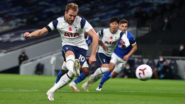 Penyerang Tottenham Hotspur, Harry Kane ternyata pernah membuat Arsenal batal merekrut pemain pada 2011 silam.