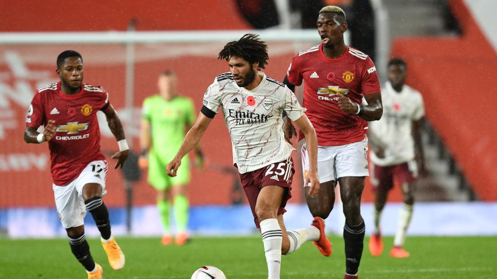 Mohamed Elneny dikejar Fred dan Paul Pogba