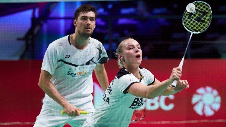 Sedang dibuat jatuh cinta dengan Indonesia, honey couple bulutangkis Denmark, Mathias Christiansen dan Alexandra Boje, sedang kepergok tinggal di Pulau Bali.